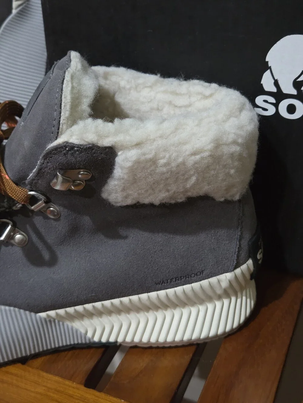 Sorel Out N About lll Conquest Quarry, Fawn Suede Shearling-Lined Winter Boots